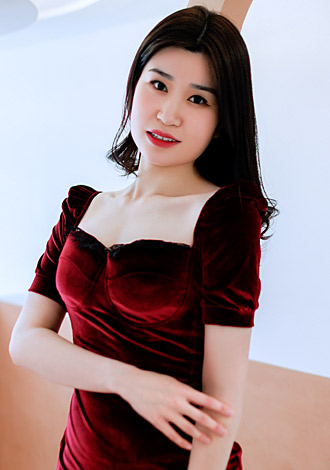 Gorgeous profiles pictures: pretty Asian Member Fuyan from Taiyuan