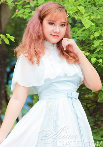 Date the member of your dreams: Nguyen Tuong Vy from Ho Chi Minh City, romantic companionship Asian member