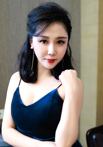 Gorgeous profiles pictures: Honglian from Harbin, dating member China